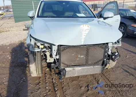 2019 Volvo Xc40 T5 Momentum z USA, uszkodzony, nr VIN YV4162UK9K2053147